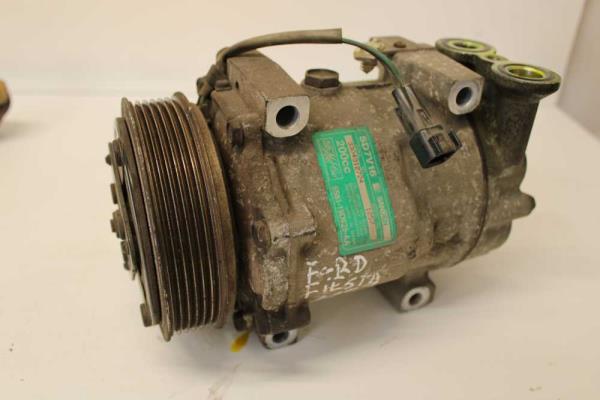 COMPRESSEUR DE CLIMATISATION FORD - Vue 1